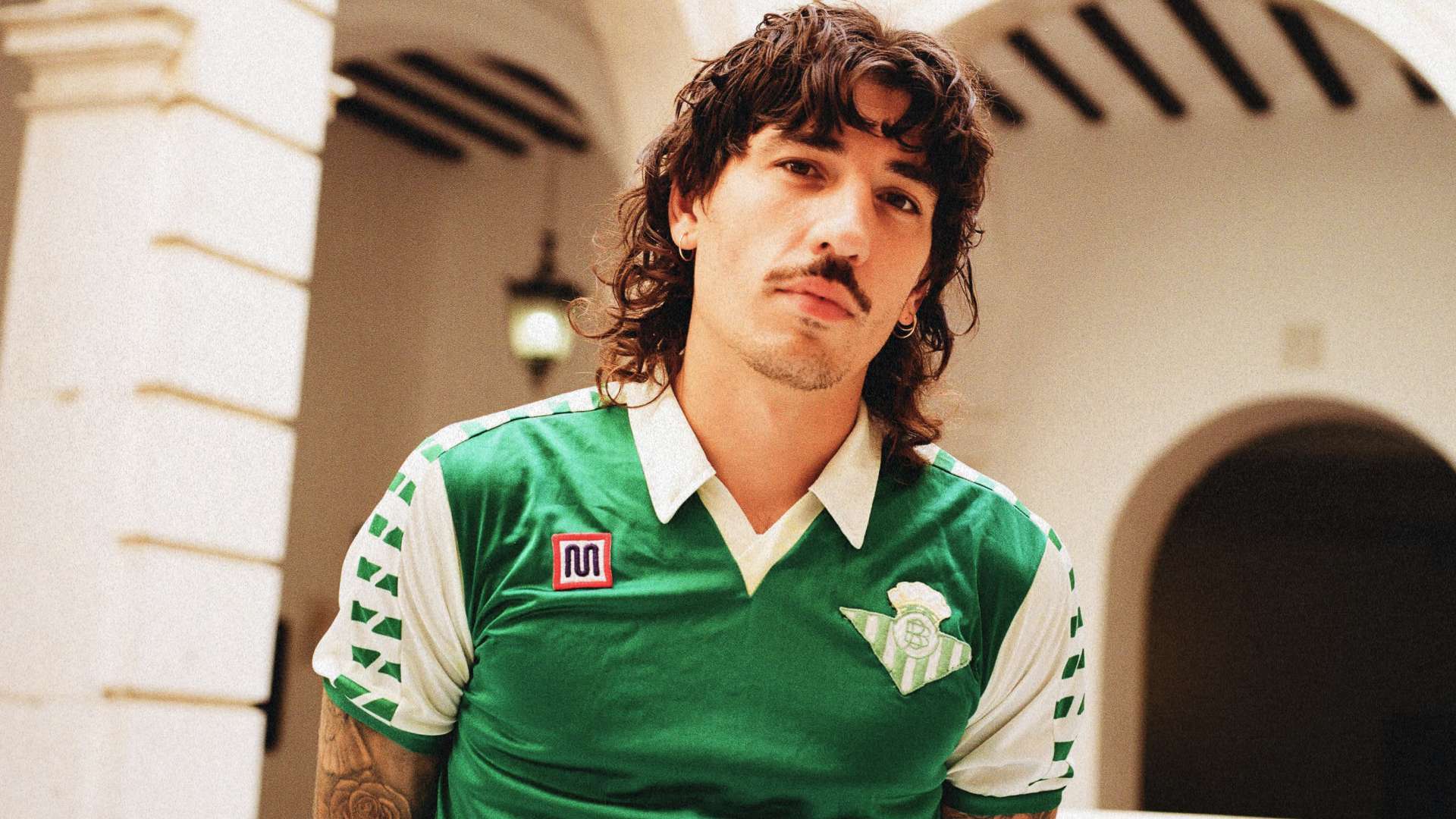 也揭示了其 也揭示了其