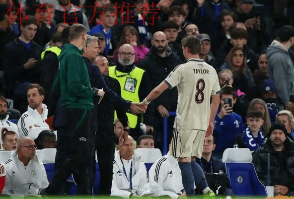 切尔西5-1十人阿贾克斯,恩佐、埃斯特旺点射,凯塞多破门 切尔西5-1十人阿贾克斯,恩佐、埃斯特旺点射,凯塞多破门